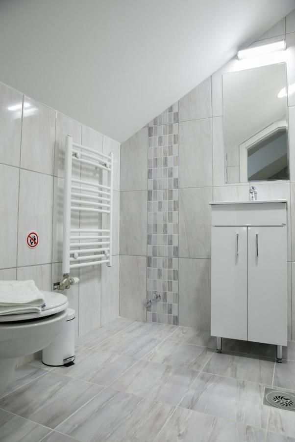 Fine Suites Ni Exterior foto